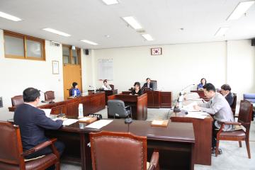 제207회 임시회  행정자치위원회 조례안건 심사