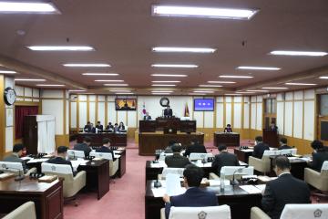 제203회 제2차 정례회 제1차 본회의
